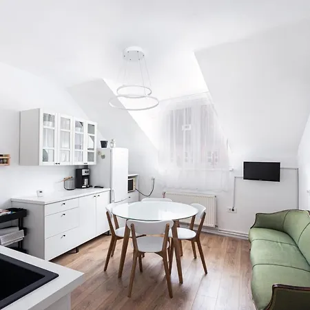 Agnes Apartment
